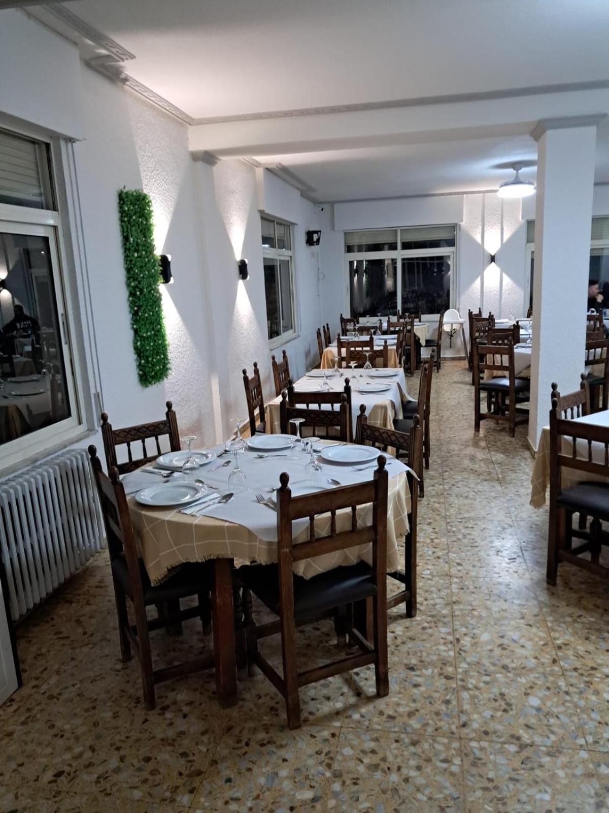 Hostal San Miguel Villalobar Esterno foto