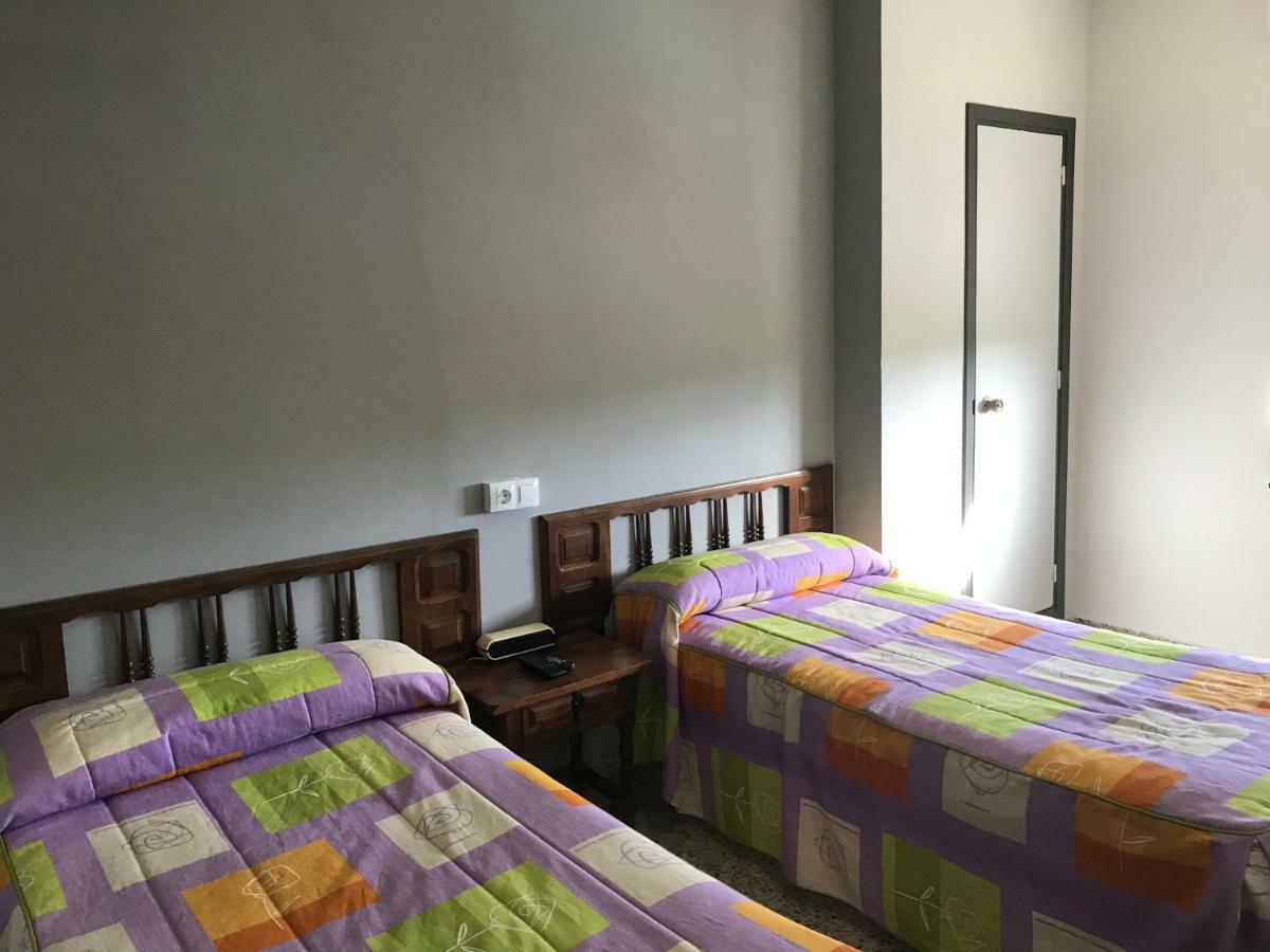 Hostal San Miguel Villalobar Esterno foto
